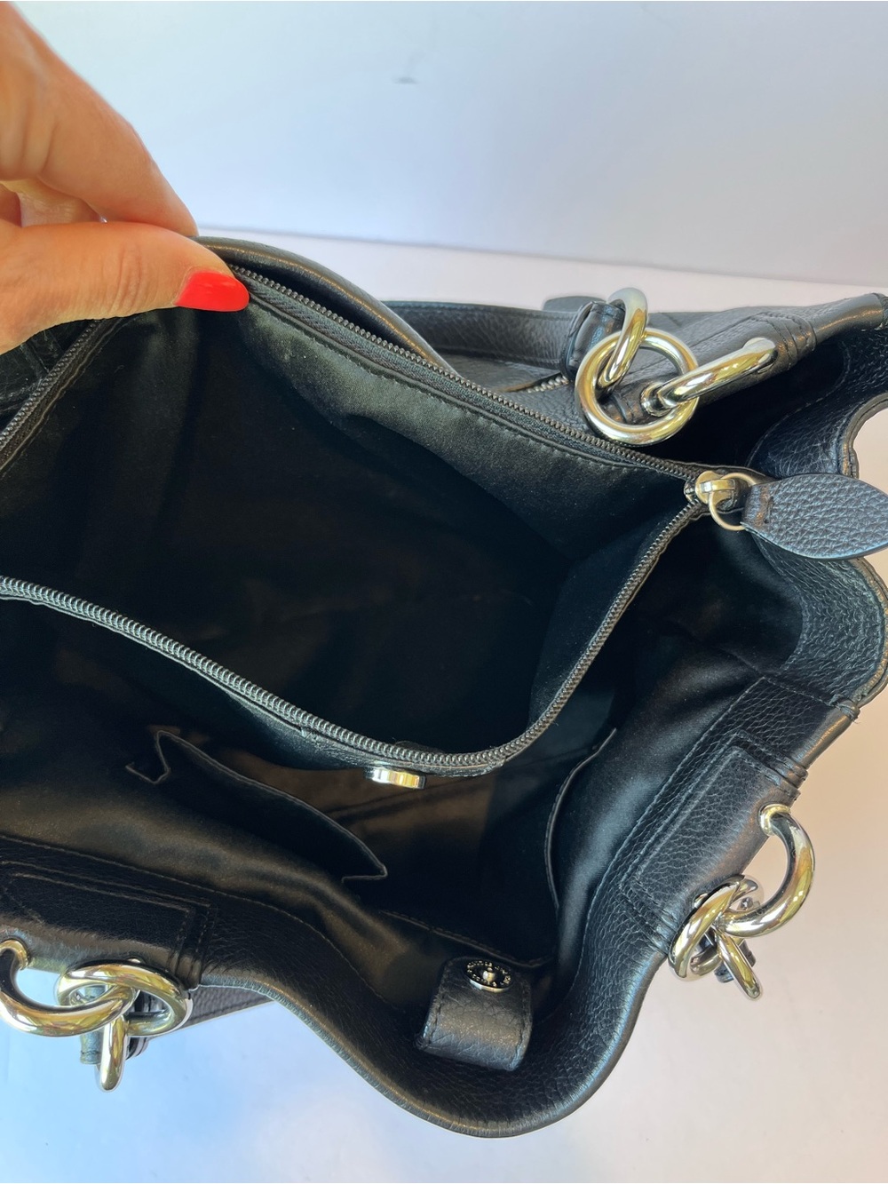 Vintage Coach Penelope Black Leather Shoulder Bag - Picture 6 of 15